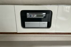 1996 Sea Ray 330DA thumbnail 17