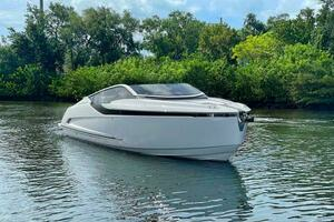  2021 Fairline F Line 33 Yacht For Sale in Fort Lauderdale FL