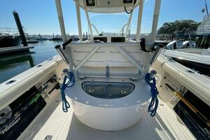 2011 Pursuit 280 CC thumbnail 39