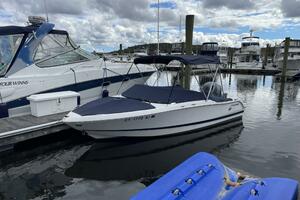 18ft Four Winns Yacht For Sale