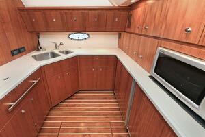 2008 Tiara Yachts 4200 Open thumbnail 32