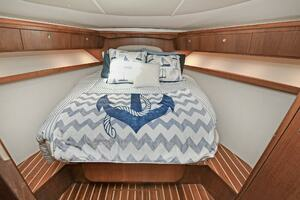 2008 Tiara Yachts 4200 Open thumbnail 38