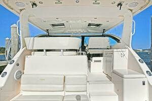 2008 Tiara Yachts 4200 Open thumbnail 9
