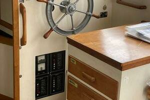 1984 Duffy Flybridge Cruiser thumbnail 25