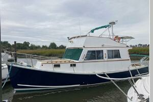 1984 Duffy Flybridge Cruiser thumbnail 4