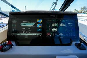 Photo 3976833 for 2024 Regal 36 XO  