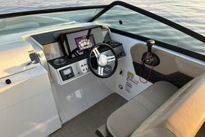 Photo 3977907 for 2018 Sea Ray 250 SDX  