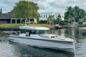  2024 Axopar 37XC CROSS CABIN Yacht For Sale in Fort Lauderdale FL