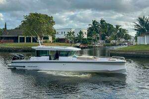  2024 Axopar 37XC CROSS CABIN Yacht For Sale in Fort Lauderdale FL