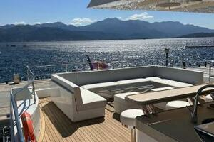 2019 Gulf Craft Majesty 100 thumbnail 23