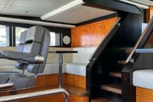 2019 Gulf Craft Majesty 100 thumbnail 8