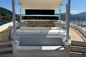 2019 Gulf Craft Majesty 100 thumbnail 21