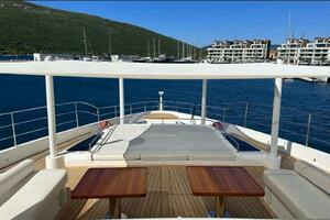 2019 Gulf Craft Majesty 100 thumbnail 20
