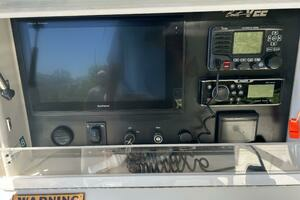 SeaVee 32 Cuddy Diesel-Helm