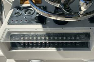 SeaVee 32 Cuddy Diesel-Helm