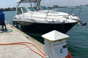 2017 Monterey 335 Sport Yacht