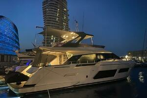 2020 Ferretti Yachts 670 thumbnail 18