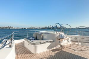 2024 Gulf Craft Majesty 100 thumbnail 9