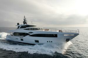 2024 Gulf Craft Majesty 100 thumbnail 2