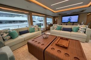 2024 Gulf Craft Majesty 100 thumbnail 19