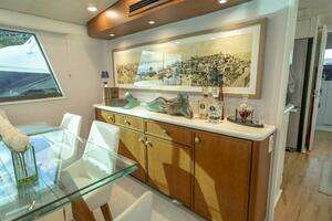 1989 Hatteras Cockpit Motor Yacht thumbnail 9