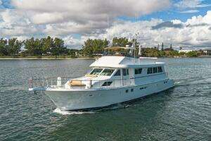 1989 Hatteras Cockpit Motor Yacht thumbnail 4