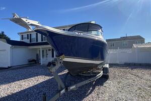 Photo 3995352 for 2005 Seaswirl Striper 2101 Dual Console OB  