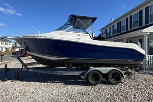 Photo 3995355 for 2005 Seaswirl Striper 2101 Dual Console OB  