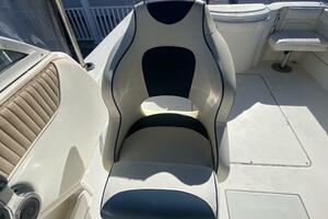 Photo 3995324 for 2005 Seaswirl Striper 2101 Dual Console OB  