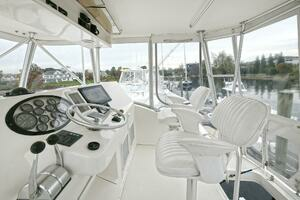2001 Ocean Yachts 52 Super Sport thumbnail 21