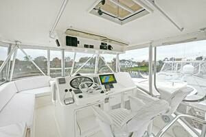 2001 Ocean Yachts 52 Super Sport thumbnail 19