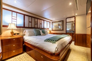 SERENGETI 130ft Westport Yacht For Sale