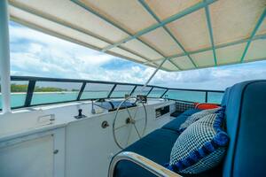 ISLAND TIME Worth Avenue Yachts