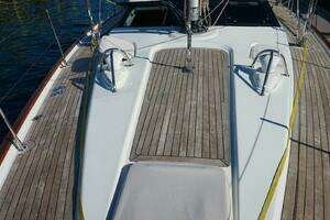 2008 Oyster Yachts thumbnail 22