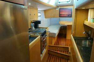 2008 Oyster Yachts thumbnail 34