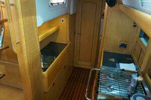 2008 Oyster Yachts thumbnail 33