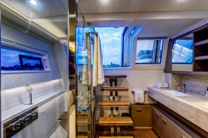 2020 Lagoon Catamaran thumbnail 21
