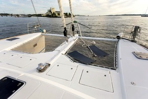 2020 Lagoon Catamaran thumbnail 5