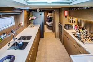 2020 Lagoon Catamaran thumbnail 17