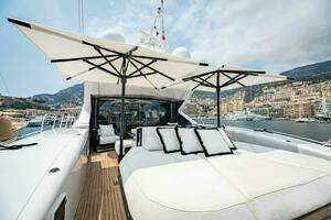 2013 Overmarine Mangusta 108 thumbnail 10
