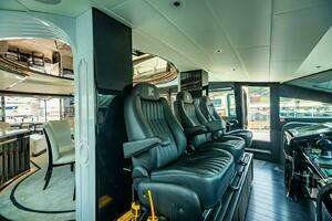 2013 Overmarine Mangusta 108 thumbnail 16