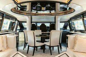 2013 Overmarine Mangusta 108 thumbnail 15