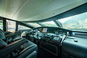 2013 Overmarine Mangusta 108 thumbnail 17