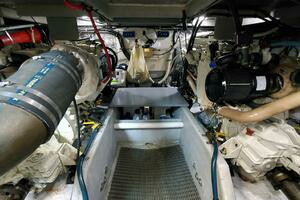 2004 Meridian 411 Sedan Bridge thumbnail 34