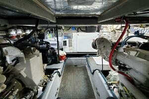 2004 Meridian 411 Sedan Bridge thumbnail 35