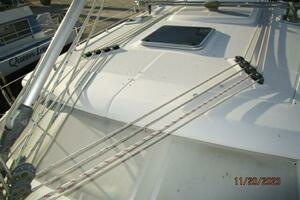 2008 Hunter H41 Deck Salon thumbnail 18
