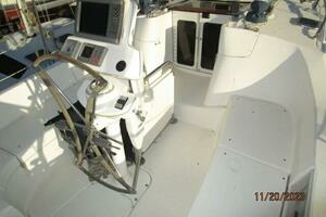 2008 Hunter H41 Deck Salon thumbnail 20