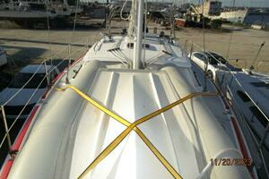 2008 Hunter H41 Deck Salon thumbnail 11