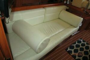 2008 Hunter H41 Deck Salon thumbnail 38