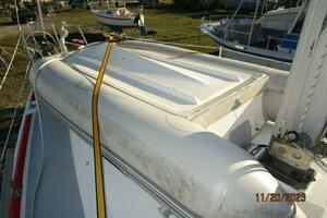 2008 Hunter H41 Deck Salon thumbnail 32